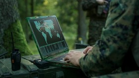 Pentagon luncurkan ChatGPT Mil dan Grok for Government untuk kebutuhan militer.