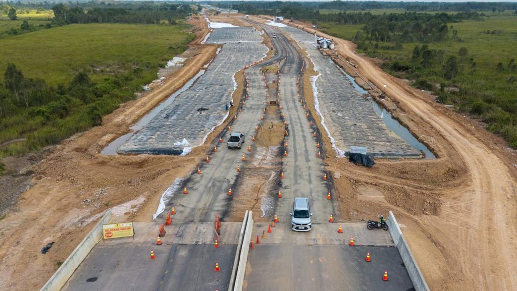 FOTO: Arus Mudik, Tol Palembang-Pangkalan Balai Dibuka Fungsional