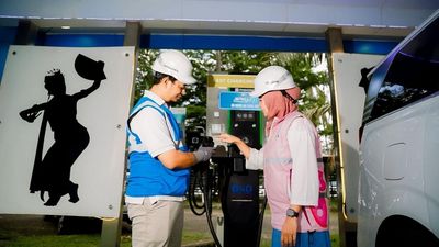 PLN Siagakan Posko 24 Jam dan SPKLU di Jalur Mudik Jawa-Bali