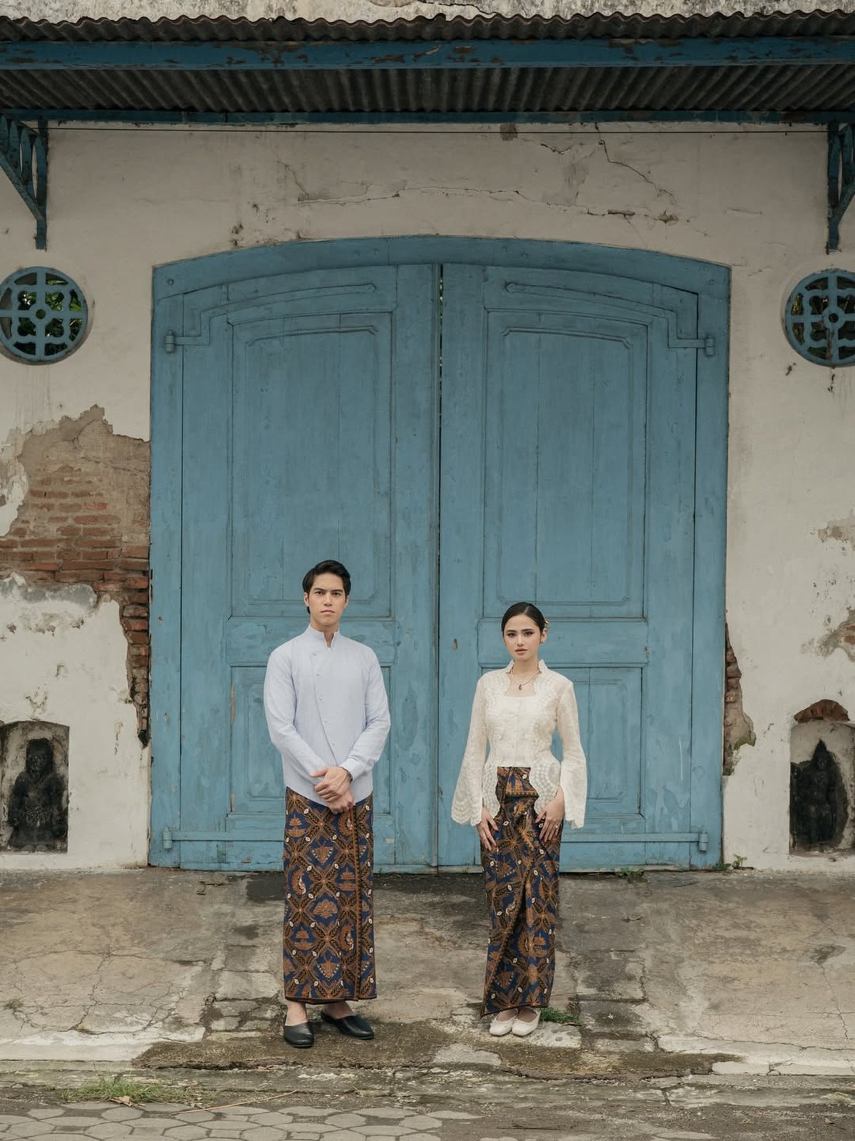 Potret Prewedding El Rumi dan Syifa Hadju Tema Tradisional