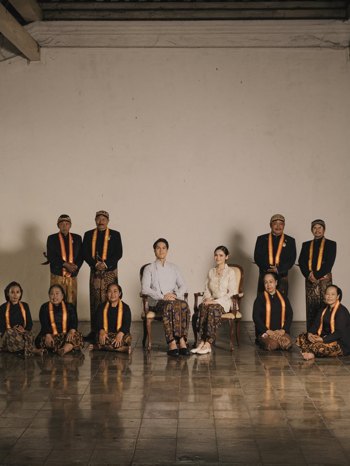 Potret Prewedding El Rumi dan Syifa Hadju Tema Tradisional