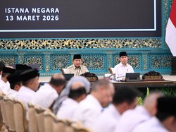Prabowo Bicara Penghematan, Jurus Pakistan Potong Gaji Menteri-DPR Disorot