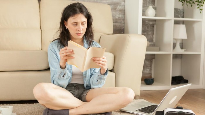 5 Ciri Kepribadian Orang yang Suka Menyendiri