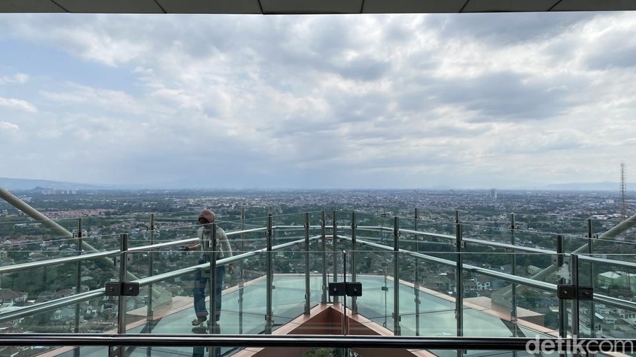 Skylounge di Trans Hotel Jakarta&comma; Cibubur