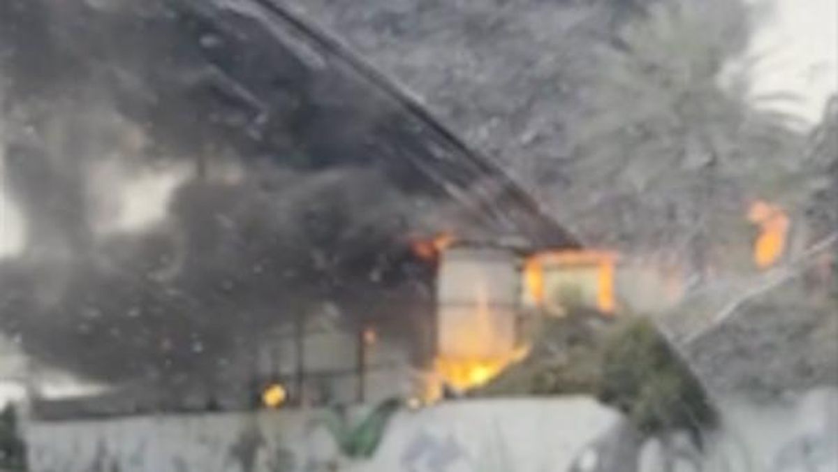 Kebakaran Di Israel Buntut Serangan Rudal Iran