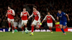 FOTO: Arsenal Terus Lari Buru Trofi Juara Liga Inggris