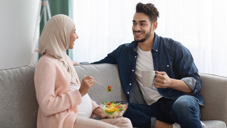 ibu hamil makan