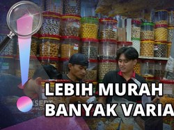 Kalap Beli Kue Kering Lebaran di Pasar Jatinegara, Sampai Habis Jutaan!