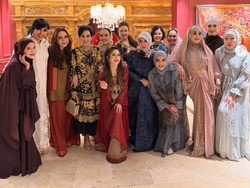 Most Pop: Pesona Diana Pungky Bukber Bareng Artis Lawas, Cantik Bikin Terpana