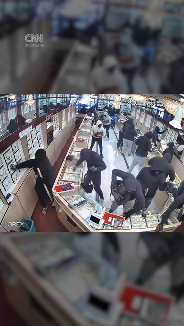 CCTV Rekam Aksi Perampokan Perhiasan Rp26 Miliar di California