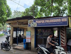 Pempek Legendaris dari Bandung Ini Cocok Jadi Oleh-oleh Mudik