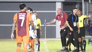 Berita Panas dari Dunia Sport CNN : Persib Curi Poin di Kandang Borneo, Marc Klok Tidak Senang