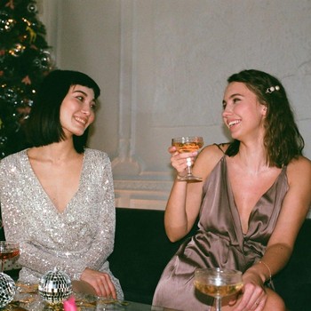 7 Tanda Seseorang yang Hanya Berpura-pura Menjadi Teman