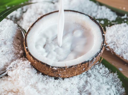 Tak Boleh Sering, Ini Batas Aman Santan Dipanaskan Ulang