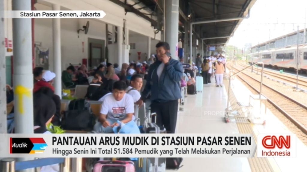 VIDEO: Pantauan Arus Mudik di Stasiun Pasar Senen