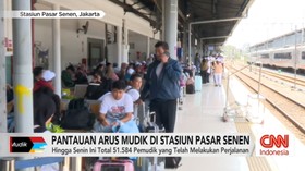 VIDEO: Pantauan Arus Mudik di Stasiun Pasar Senen
