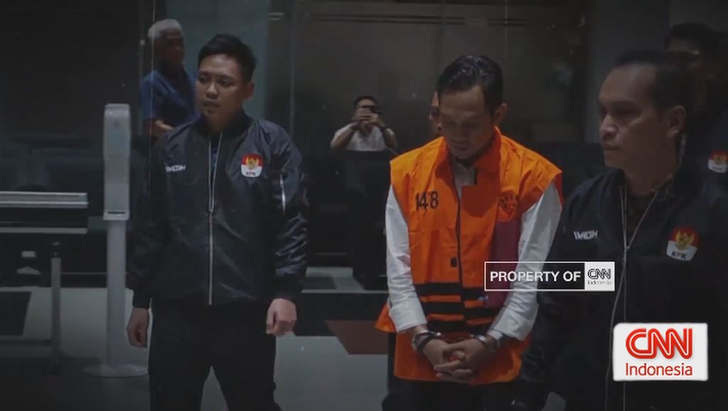 VIDEO: Minta THR Capai Rp610 Juta, Bupati dan Sekda Cilacap Ditahan KPK