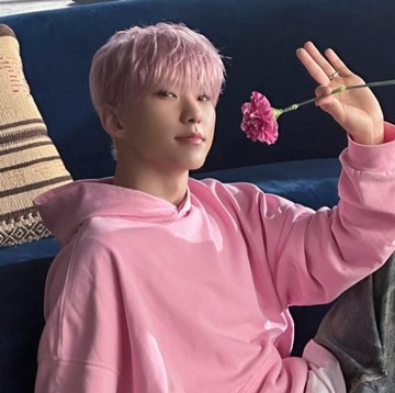 Berikan Kejutan di Hari White Day, Hoshi SEVENTEEN Rilis Single Baru 'Baby, Honey'