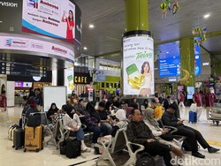 Porter Gambir Curhat Masih Ada yang Bayar Seadanya padahal Ditentukan E-Porter