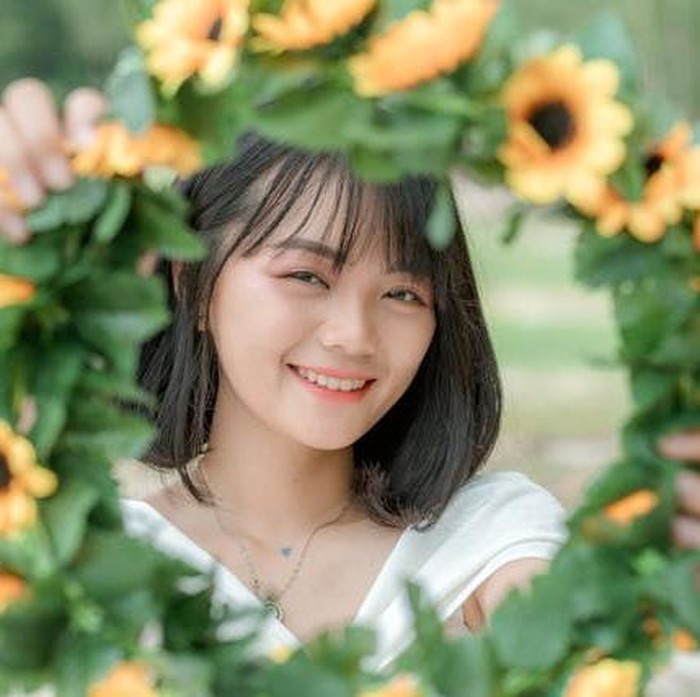 Libra dikenal sebagai zodiak yang menyukai keseimbangan dan keindahan dalam hidup. Mereka merasa bahagia ketika berada dalam lingkungan yang harmonis dan nyaman.