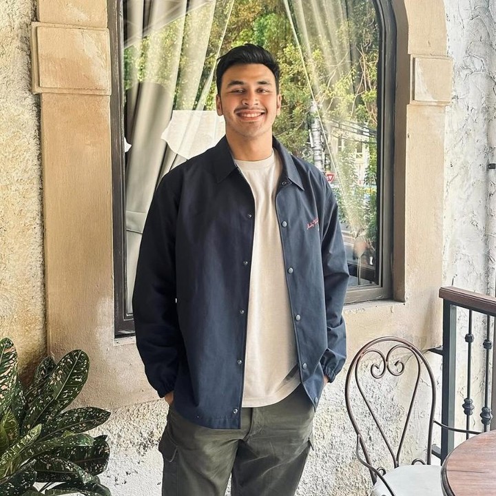 <p>Tak hanya Mario dan Niky, ada juga Marco Ivanos yang merupakan sepupu Raisa sekaligus sosok yang dikenal sebagai selebgram. Marco sendiri merupakan kakak dari Mario Caesar yang juga tak kalah mencuri perhatian di media sosial. (Foto: Instagram @marcoivanos12)</p>