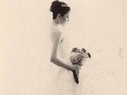 Sidang Cerai di Hari Anniv Pernikahan, 7 Potret Selebgram Agnes Jennifer Pakai Gaun Pengantin