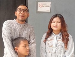 Ramadan Pertama Tanpa Mpok Alpa, Ajie Darmaji Berusaha Tegar Demi Anak
