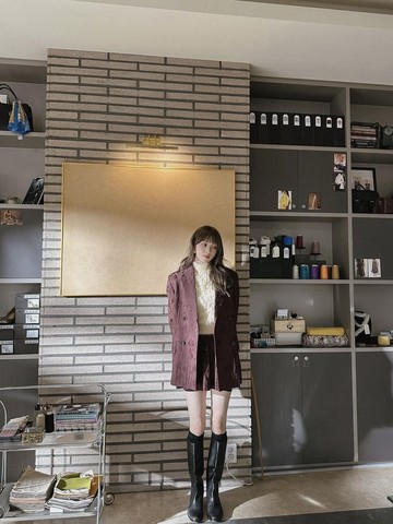 7 Potret Gaya Lee Sung Kyung di Drakor In Your Radiant Season yang Mencuri Perhatian