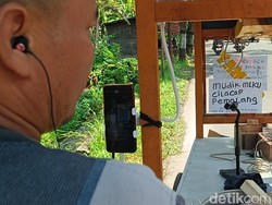 Video Tukang Siomay Pejuang Mudik Sambil Dorong Gerobak dari Cilacap ke Pemalang