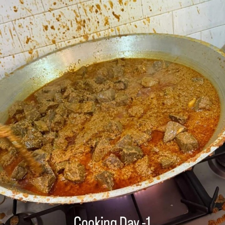 <p>Tampaknya, BCL akan memasak sajian lainnya untuk Lebaran tahun. Hal tersebut diketahui langsung melalui <em>caption</em> singkatnya yang menyebut bahwa aktivitas memasak rendangnya ini sebagai &lsquo;ronde satu&rsquo;. &ldquo;<em>Cooking Day-1</em>,&rdquo; (memasak hari pertama).&nbsp;(Foto: Instagram @itsmebcl)</p>