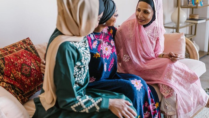 5 Topik Obrolan yang Sebaiknya Tidak Dibahas saat Kumpul Keluarga Besar