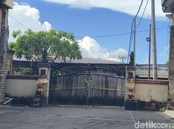 Garis Polisi Masih Membentang di New Star Denpasar