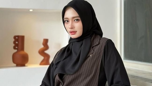 Inara Rusli akan Diperiksa Terkait Dugaan Perzinaan yang Dilaporkan Wardatina Mawa