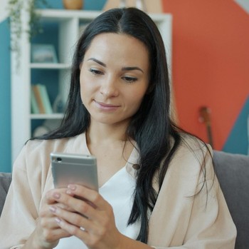 5 Kebiasaan Pemicu HP Gampang Rusak dan Lemot, Jangan Sering Dilakukan!