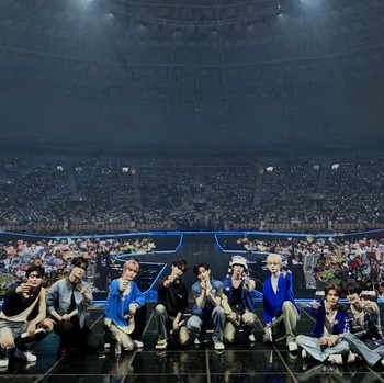 Rampungkan Tur Konser, Simak Penampilan 'Utuh' ZEROBASEONE yang Terakhir Sebelum Rombak Formasi