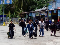 Arus Mudik Lembar Masih Landai, Kapal Tak Penuh