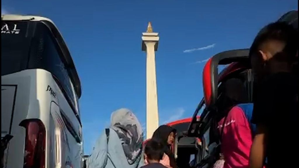 Ribuan Orang Padati Monas Ikut Mudik Gratis 2026