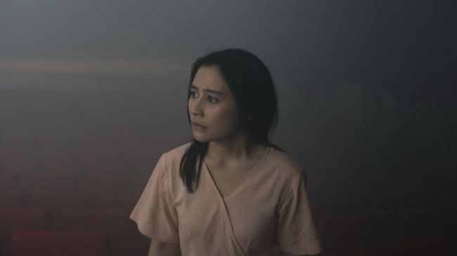 Semesta Danur kembali dengan babak terakhir yang akan menutup perjalanan yang sudah dimulai sejak 2017. Babak terakhir ini bertajuk Danur: The Last Chapter.