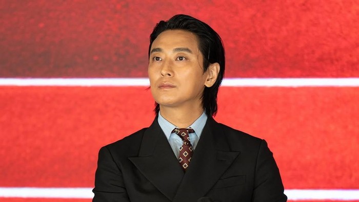Ju Ji Hoon Tengah Pertimbangkan Bintangi Drakor Baru, Buy King