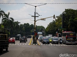 Ribuan Kendaraan Masuk Jogja Hari Ini, Simpang Prambanan Terpantau Ramai Lancar