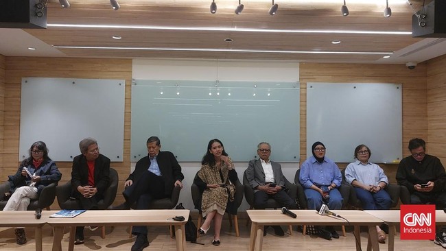 Marzuki Darusman sebut penyiraman air keras terhadap Andrie Yunus merupakan aksi terorisme, dalam jumpa pers Rabu (18/3).