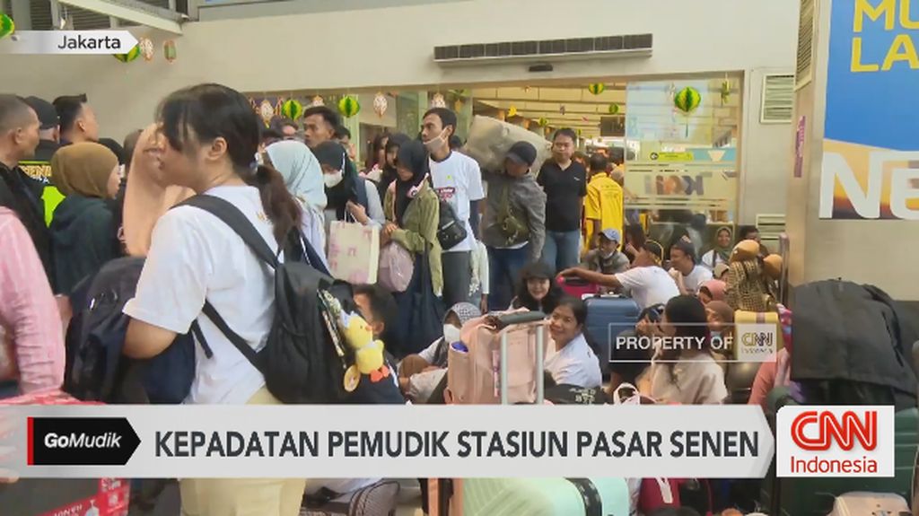VIDEO: Melihat Langsung Kepadatan Pemudik Stasiun Pasar Senen