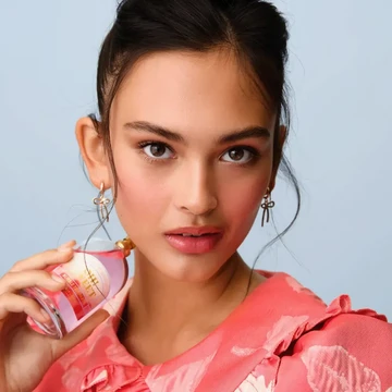 Kolaborasi Oriflame dengan Coffee Bean Tea Leaf dan Baskin Robbins, Hadirkan Wewangian yang Segar dan Manis!