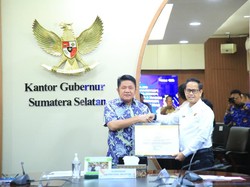 Pemprov Sumsel Terima Sertifikat HPL Mozaik 5-6 Pelabuhan Tanjung Carat