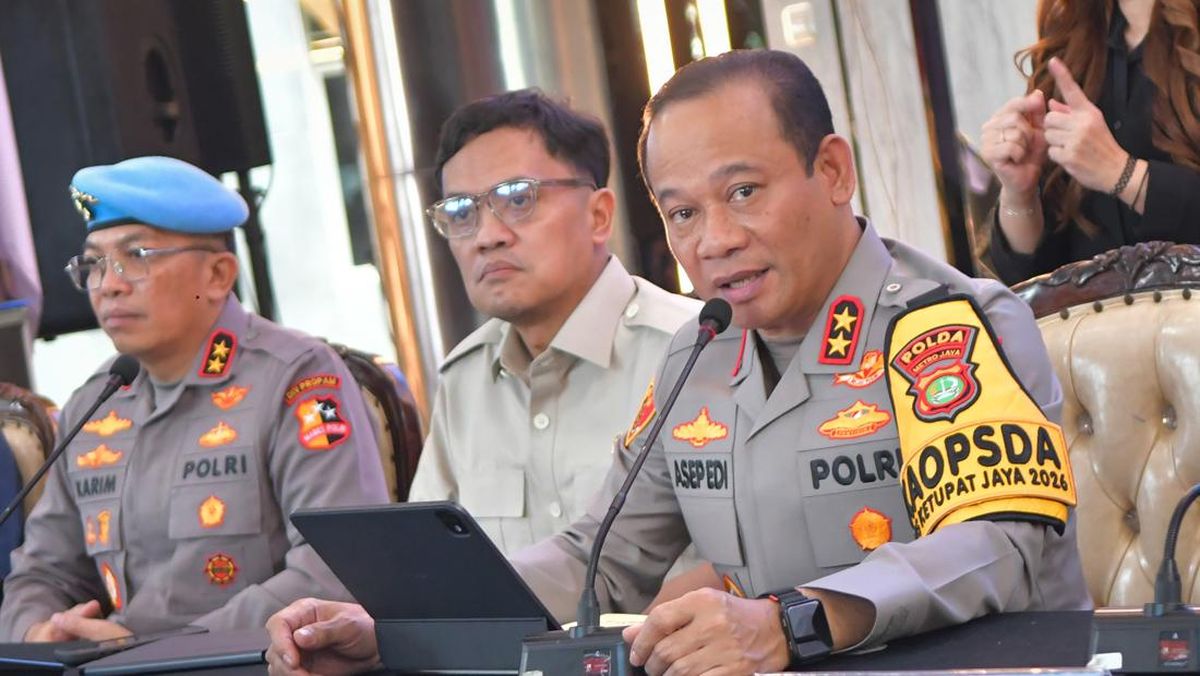 Sama Seperti Pangdam, Kapolda Metro Jaya Resmi Disandang Bintang Tiga