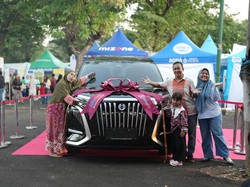 Peserta Mudik Asyik Alfamart & Alfagift Bawa Pulang Mobil Listrik Mewah