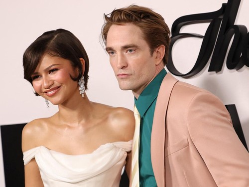 FOTO: Romansa Zendaya dan Robert Pattinson Jelang The Drama