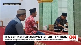 VIDEO: Jemaah Naqsabandiyah Gelar Takbiran