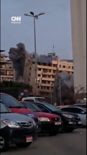 Detik-detik Bangunan di Beirut Hancur Diserang Rudal Israel