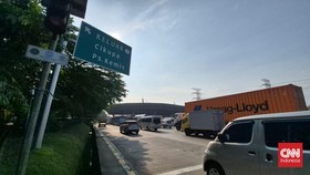 Arus Mudik Lebaran di Tol Tangerang-Merak Capai 1,3 Juta Kendaraan